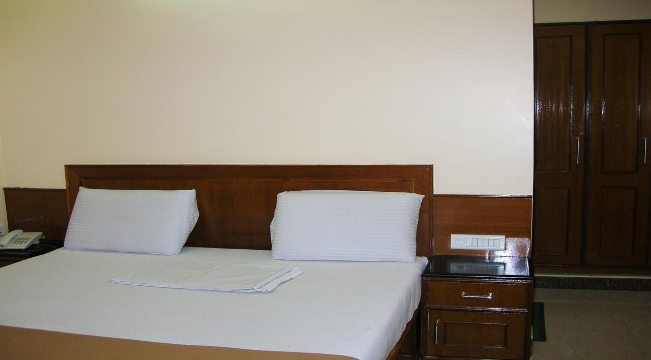 Hotel Athidhi Residency Tirupati Exterior foto
